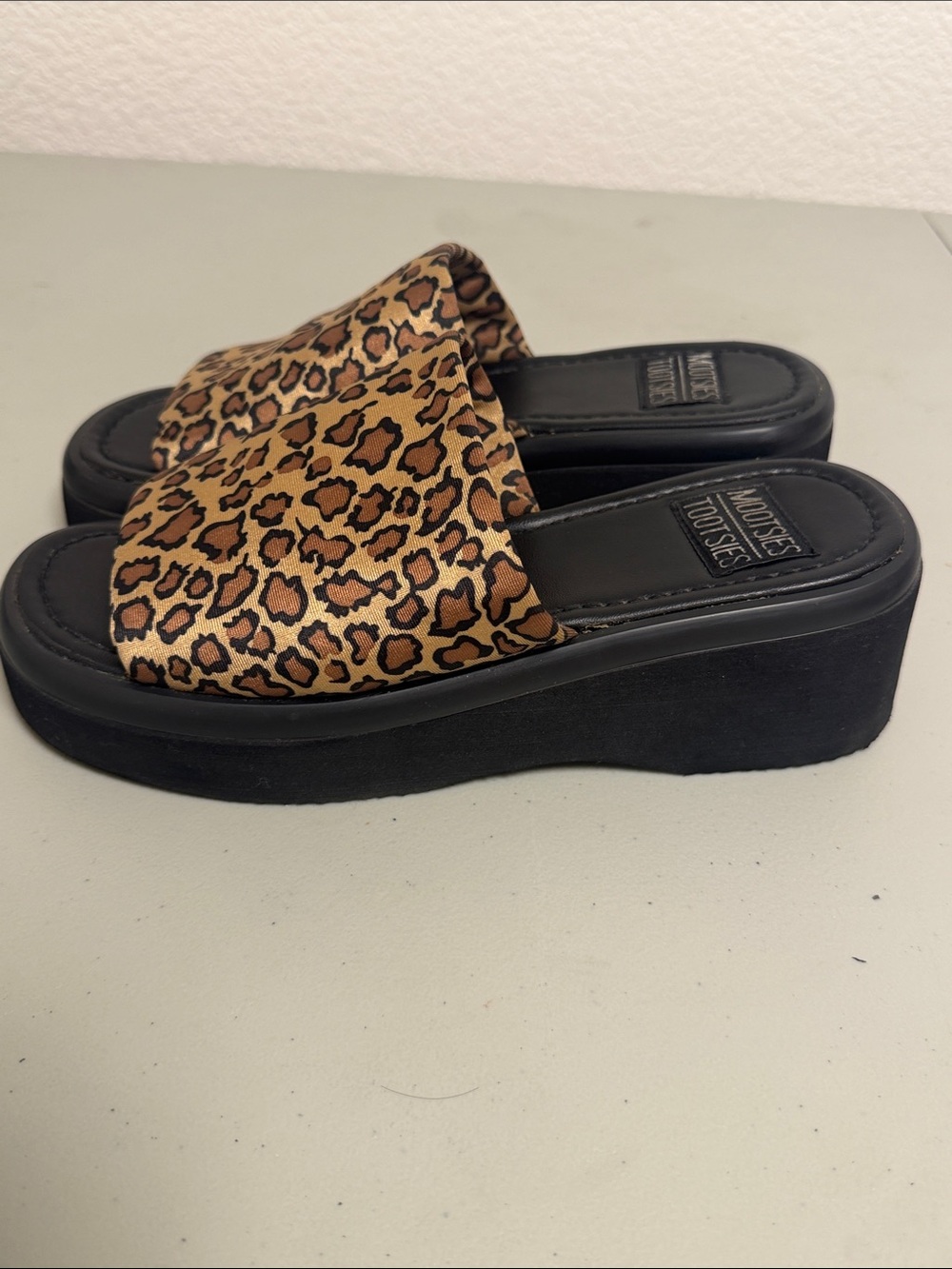 Mootsies Toosties Cheetah Print Platform Sandals - Picture 3 of 5